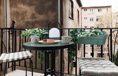 Savamala Apartamento | Majestic Home Hearth Old Town Renovated