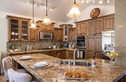 Ogden Casa | Majestic Home W/Incredible Views + Hot Tub