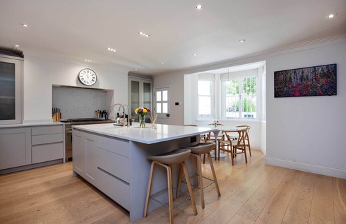 Kensington Casa | Majestic in Kensington, by Veeve