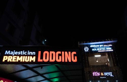 Pune Cabina | Majestic Inn