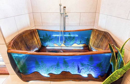 El Fosforo Complejo | Majestic Lodge 10-bedroom Resort in La Fortuna, Sleeps 33 AC, WiFi, fitness room