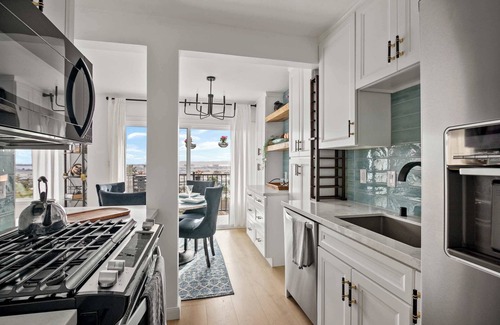 Mission Hills Apartamento | Majestic Mermaid Retreat