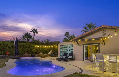 Vista Norte Casa | Vistas Majestic Mountain de Animador privada Bkyd w / Sparkling Pool & Spa