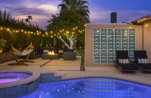 Vista Norte Casa | Vistas Majestic Mountain de Animador privada Bkyd w / Sparkling Pool & Spa