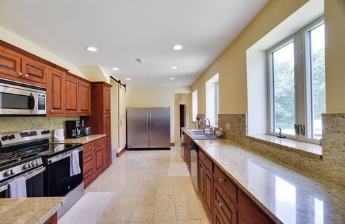 Mount Pocono Otro | Majestic Secluded Castle With Breathtaking Views