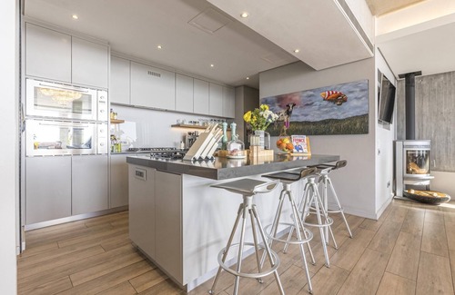 Green Point Villa | Majestic Skye Villa - Green Point