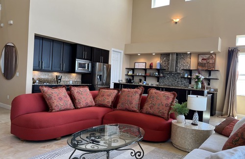Ruskin Casa | Majestic Sunset Dolphin-Total Luxury on Tampa Bay