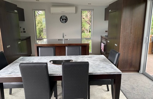 Akaroa Casa | Espacioso Hogar Moderno