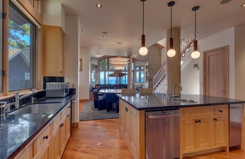Kings Beach Casa | Majestic Waters - Lakefront - TLUXP