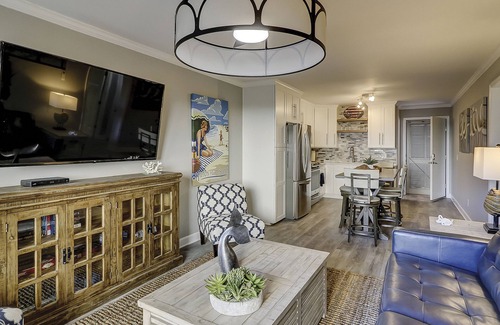 Hilton Head Island Villa | Make Coligny Beach Your Happy Place!!