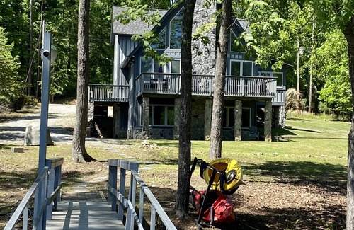 Leesville Chalet De Esquí | Make Memories at our Spacious 5 Bedroom Lake House right on Lake Murray!