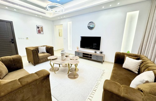 Mecca Apartamento | Makkah Modern Luxurious Apartment Near Haram With Living and Full Kitchen