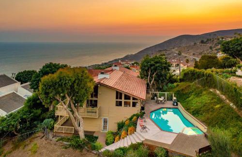 Eastern Malibu Casa | MAL-203-8 Sweeping Ocean Views