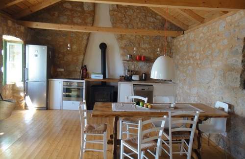 Grizane Casa | Mala Luka (Grizane - Belgrado)