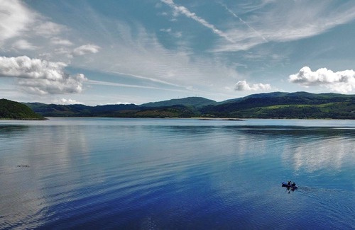 Lochgilphead Chalet De Esquí | Chalet Malabar con ventanas de cuerpo entero y espectaculares vistas al lago