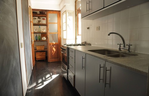 Villa Crespo Apartamento | Malabia Pugliese. Departamento para 5 Cerca de bares, restaurantes y negocios!!