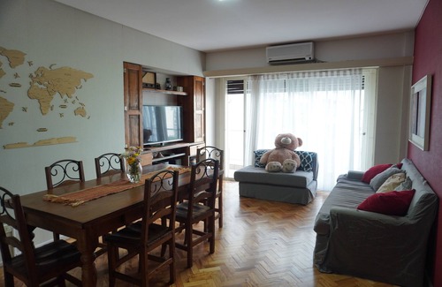 Villa Crespo Apartamento | Malabia Pugliese. Departamento para 5 Cerca de bares, restaurantes y negocios!!