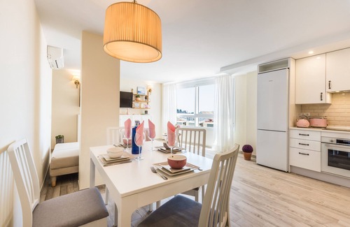 El Ejido Apartamento | Malaga Centre Apartment with Parking