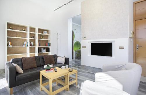 La Merced Apartamento | -MalagaSunApts-Merced Square Picasso Dream