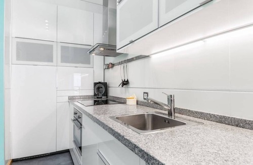 La Merced Apartamento | -MalagaSunApts- Modern CityCentre Pool&Parking