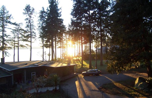 Powell River Casa | Malaspina Strait Cottage