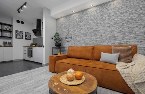 Targowek Apartamento | Malborska 16E | Bright Apartment | Parking