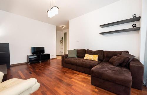 Targowek Apartamento | Malborska Lovely Apartment by BookingHost