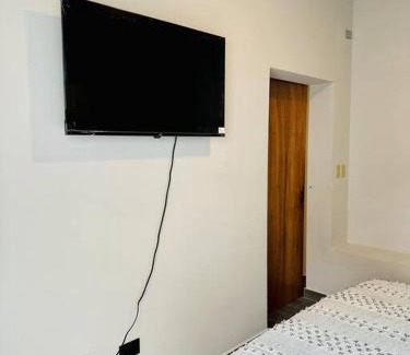 Esterito Apartamento | Malecon NEW Casita Victoria