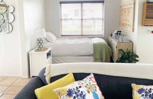 Maleny Cabaña | Maleny Cottage - A Tranquil Stay Within Walking Distance to Town