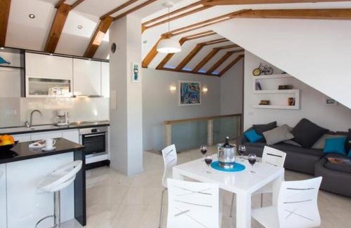 Sudurad Apartamento | Mali Skoj Apartment - Two-Bedroom Apartment with Sea View