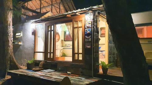 Saphli Complejo | Maliblues Bed & Art Gallery