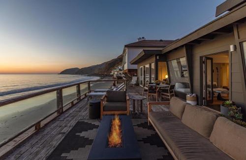 Malibu Casa | Malibu Beach Home Private Sandy Beach and Surf