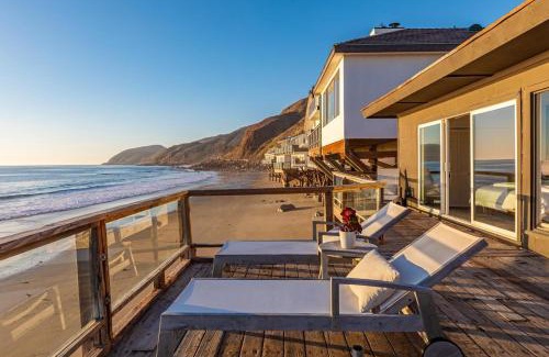 Malibu Casa | Malibu Beach Home Private Sandy Beach and Surf