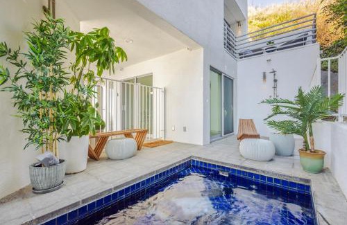 Eastern Malibu Casa | Malibu Breeze - hot tub, ocean view, steps to beach