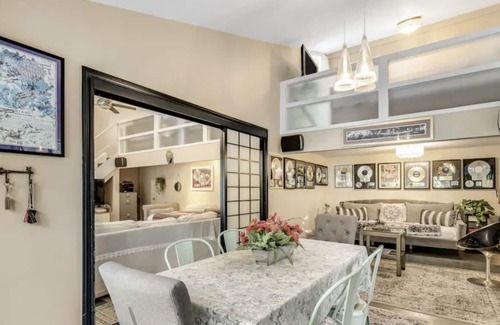 Calabasas Cabaña | Malibu Canyon Guest House in Perfect Location with Majestic Views