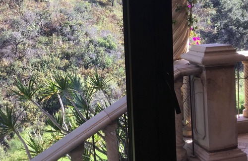 Central Malibu Villa | Malibu Home Good Vibes