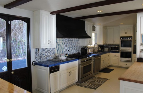 Western Malibu Casa | Malibu Home with Panoramic View of Pacific Ocean