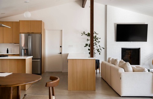 Western Malibu Casa | Malibu Living At Its Finest - Just Steps Away From The Beach
