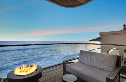 Eastern Malibu Villa | Malibu Oasis - Architectural Masterpiece with Beachfront Oasis