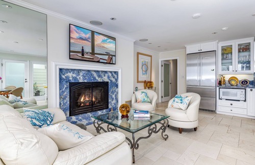 Central Malibu Condominio | Malibu Retreat on the Water!