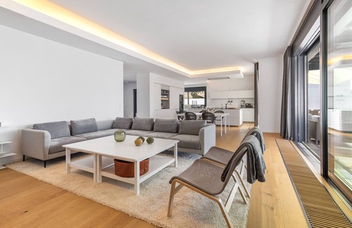 Urbanizacion Costabella Villa | Villa de playa "estilo Malibu" en Marbella *****
