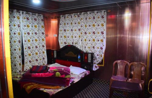 Kokernag Casa | Malik Guest House and restaurant