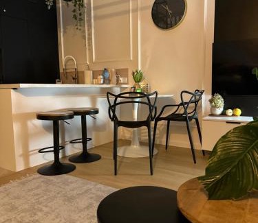 Zamosc Apartamento | Malinowy Apartament