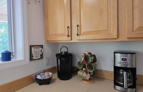 Almond Cabina | Mallard Cove - lakeside pets WiFi, Mallard Cove - lakeside pet friendly