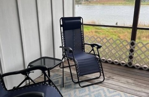 Selbyville Condominio | Mallard Lakes Waterfront Beach Condo in Fenwick Island with Two Pools