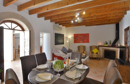 Ariany Villa | Casa de pueblo con piscina en Mallorca