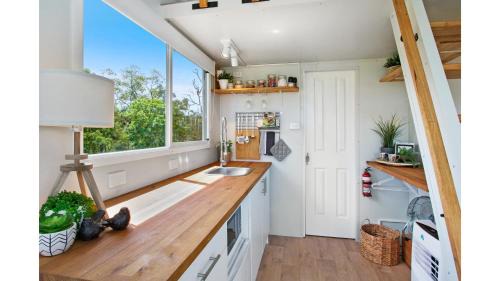 Freemans Reach Casa | Malniri Park by Tiny Away