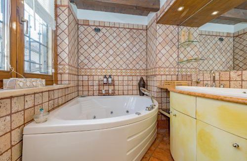 Ferno Casa | Malpensa Jacuzzi House