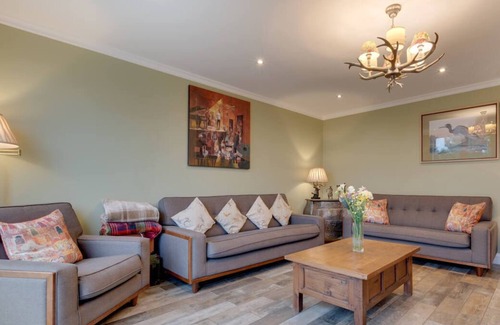 Crynant Casa | Malt Hall in the beautiful Swansea