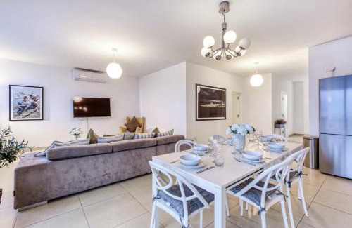 Tal-Ibrag Apartamento | Malta Pool Penthouse